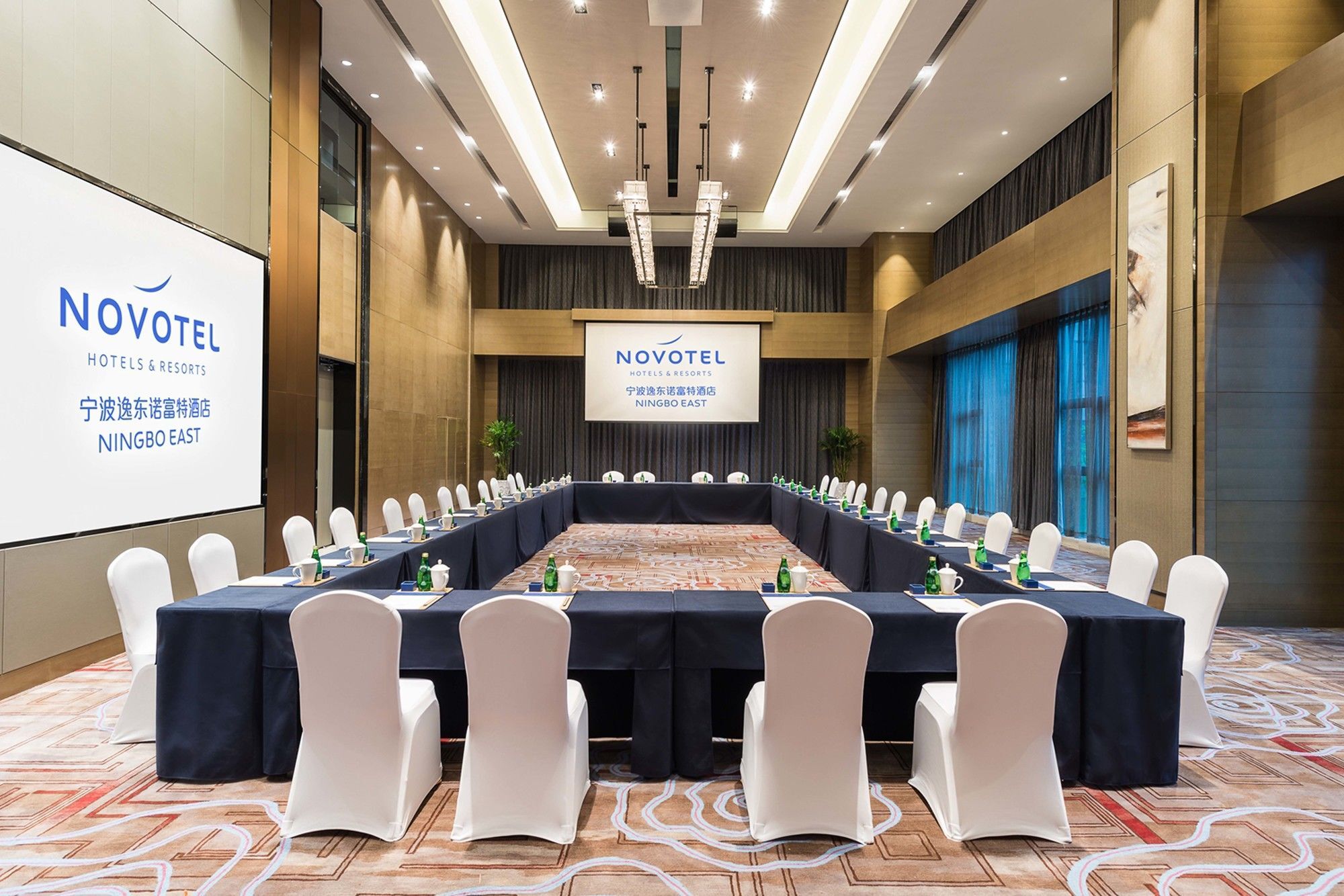 Novotel Ningbo East Exterior photo